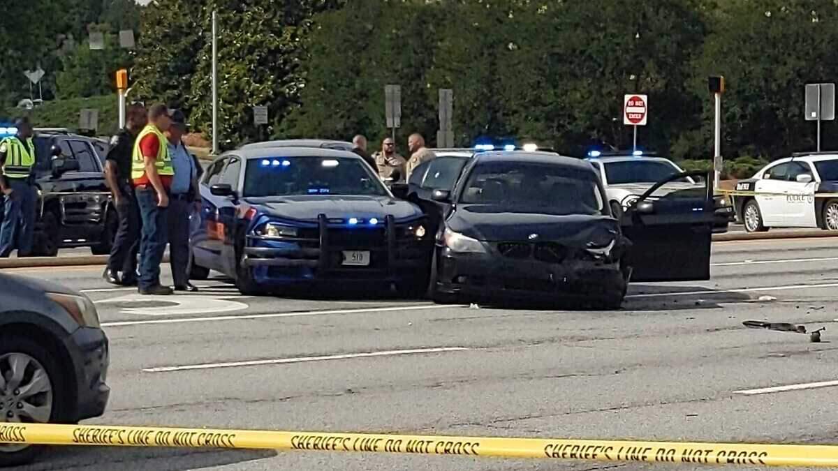 Man dead after police chase ends with gunfire on Macon Road | Columbus ...