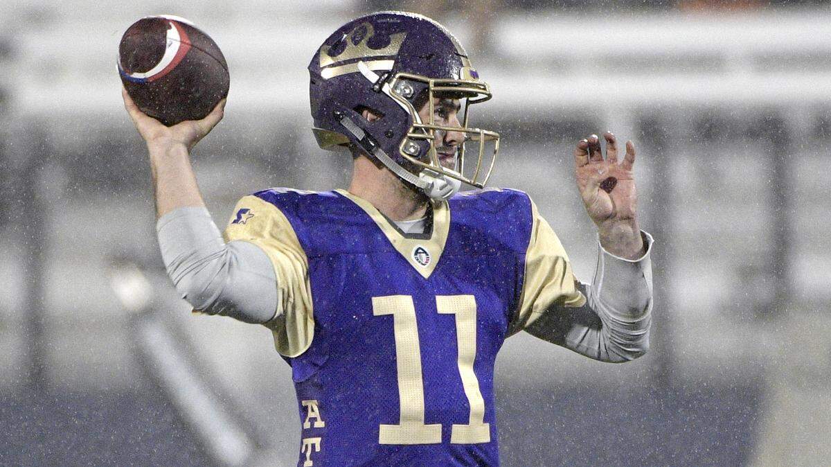 Atlanta Legends quarterback Aaron Murray throws a pass during the second half of an Alliance of American Football game against the Orlando Apollos on Saturday, Feb. 9, 2019, in Orlando, Fla. (AP Photo/Phelan M. Ebenhack)