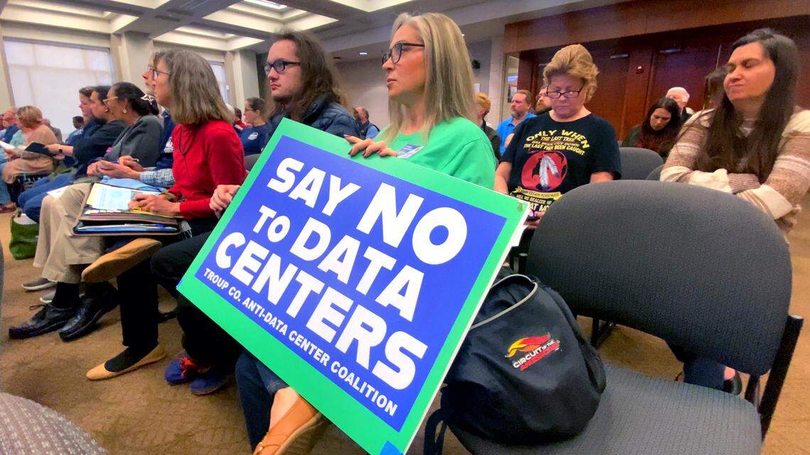 Columbus commission considers rules for proposed data center. Here’s their vote
