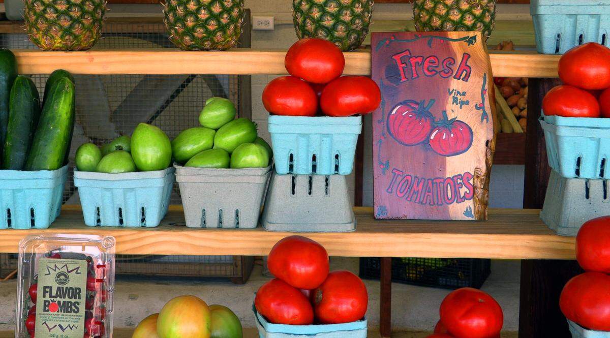 Napier’s Midtown Market offers a variety of fresh local produce including tomatoes and cucumbers, and is located at 2213 Wynnton Road in Columbus, Georgia. 05/29/2024