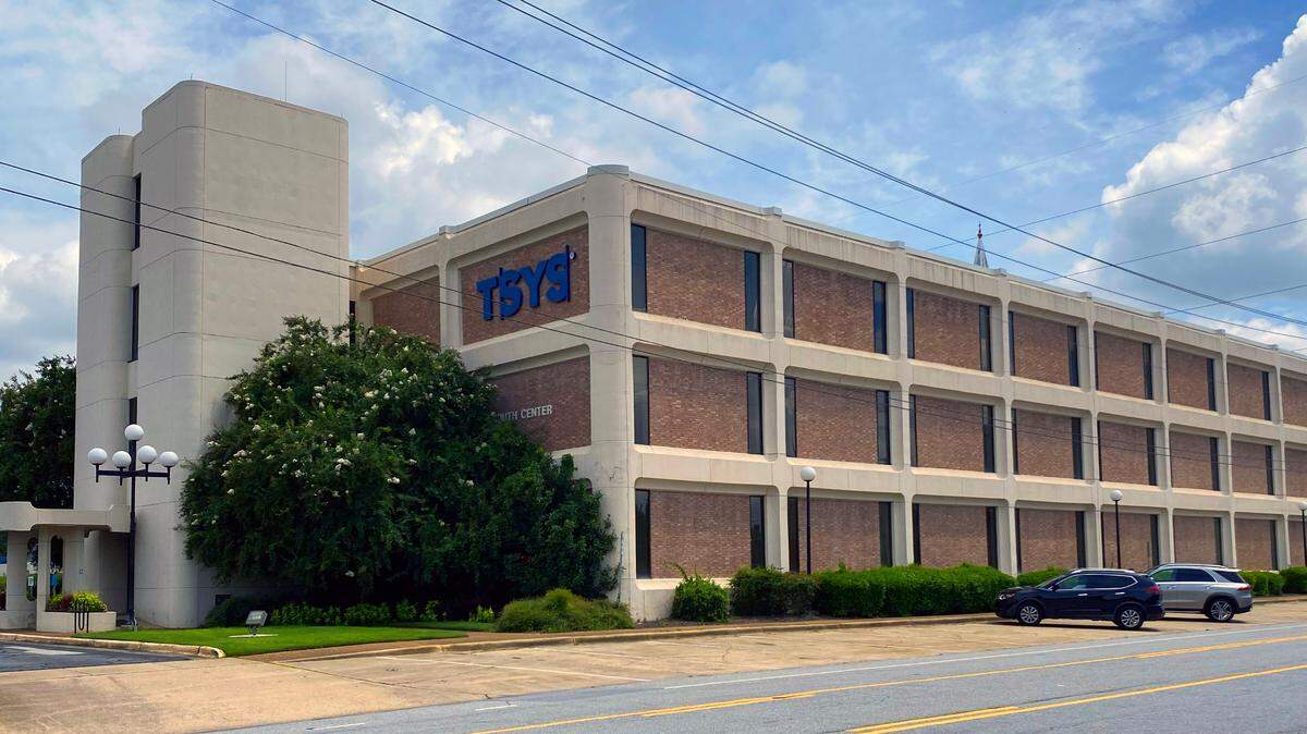 The City of Columbus could spend an estimated $16 million to purchase and renovate a property to give the Muscogee County Sheriff’s Office a new headquarters. Deputy City Manager Pam Hodge told Columbus Councilors Thursday that the city is negotiating with TSYS to purchase a vacated property at 1000 5th Avenue. 08/09/2022