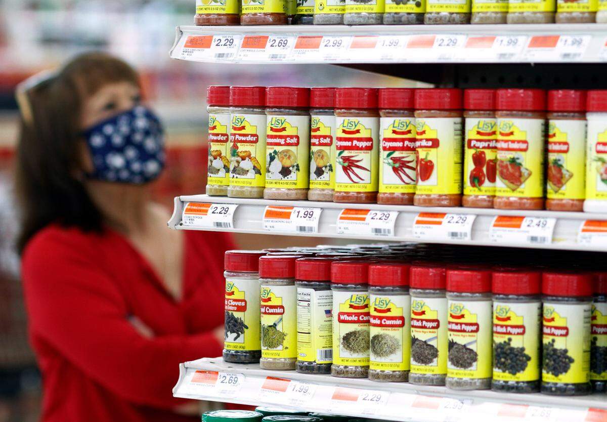 Asian Supermarket, located at 5750 Milgen Rd. in Columbus, Georgia, celebrated its grand opening December 1. The store sells a wide variety of items, such as fresh seafood, fresh produce, grocery products, and houseware items.