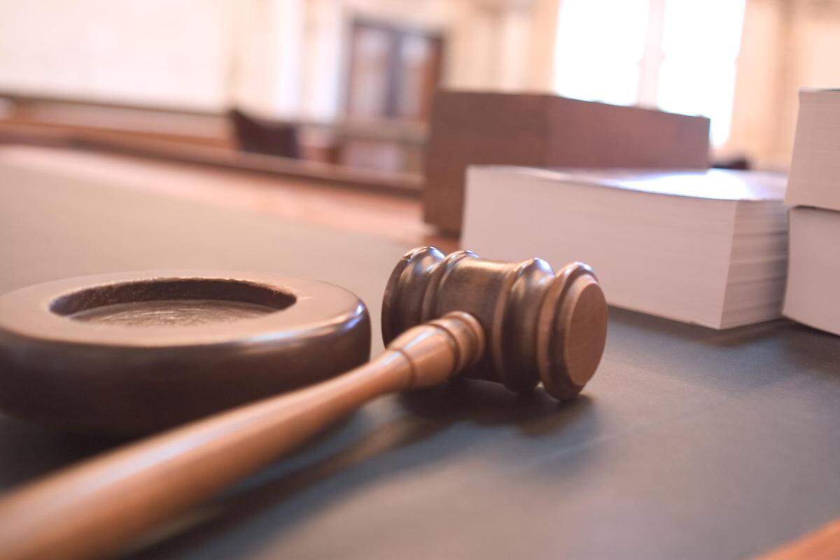 Gavel.