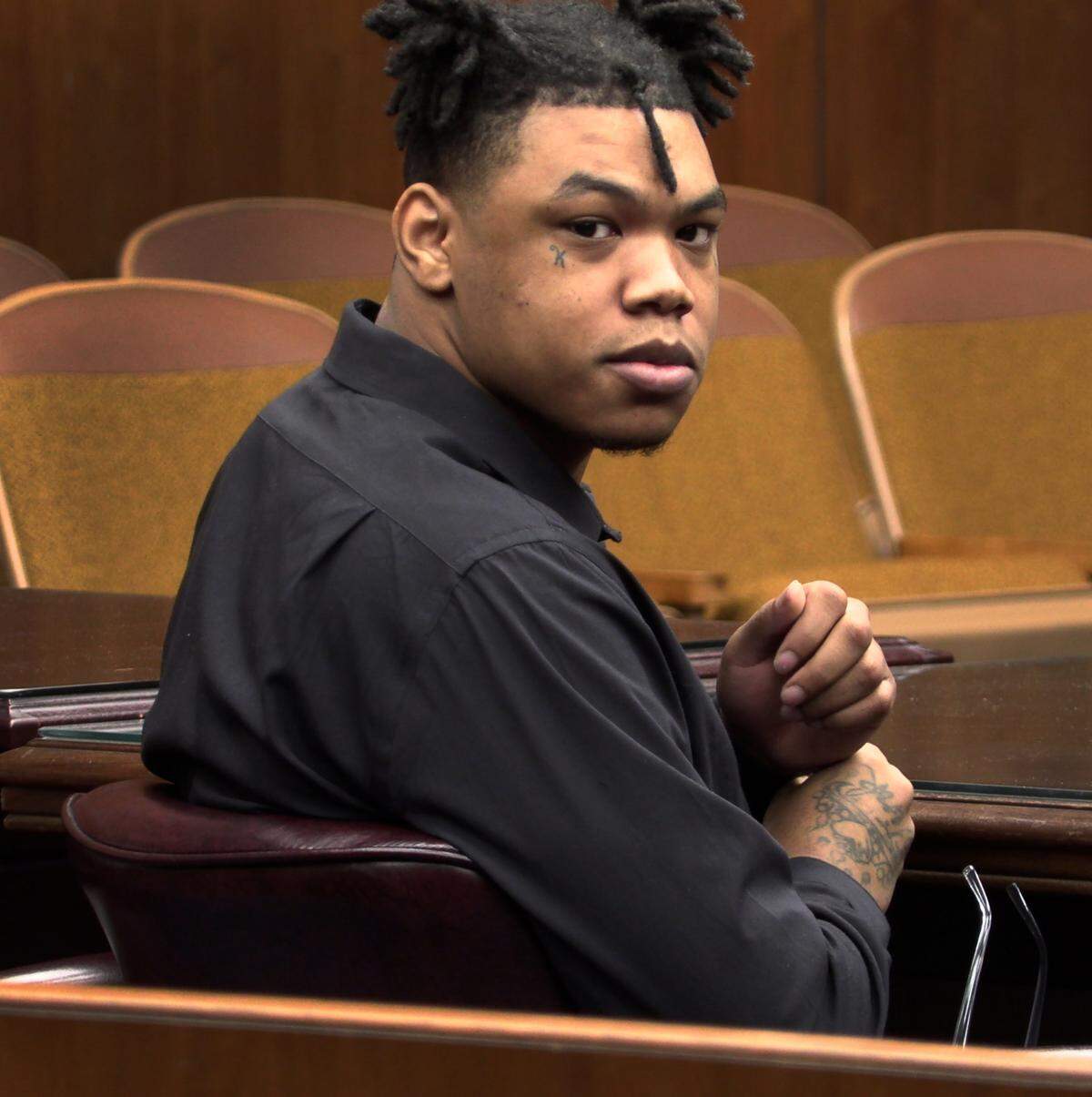Amileus Keyshone “Mick Mick” Thomas, 24, is charged with five counts of armed robbery, two of smash and grab burglary and one of aggravated assault. He is being represented by attorney Anthony Johnson. 09/22/2022