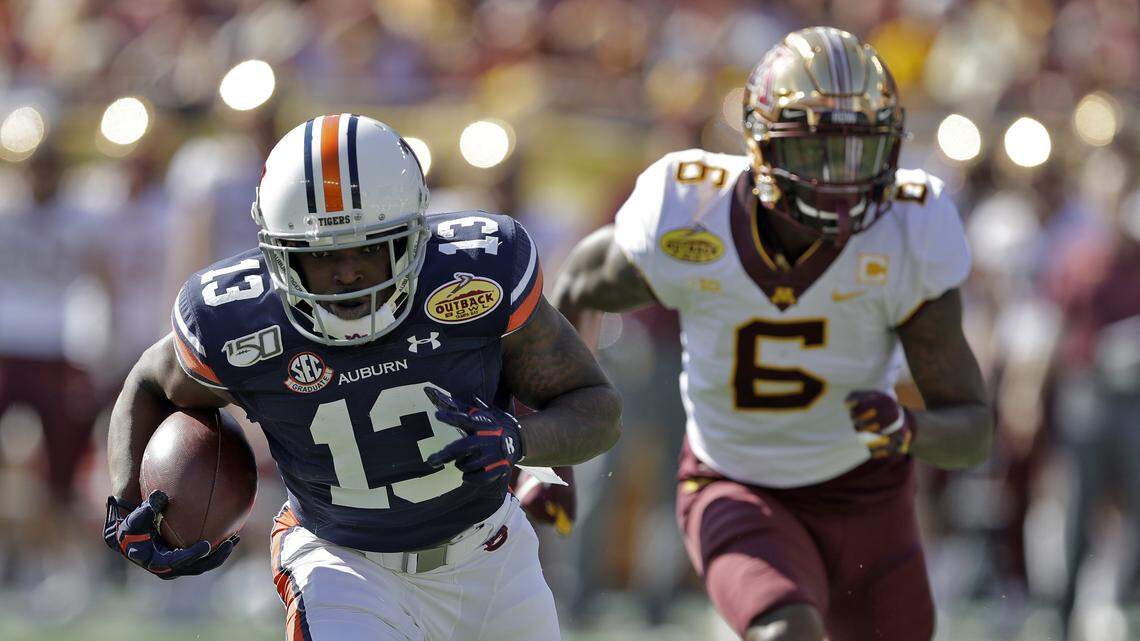 Run defense gashed, rushing offense absent, more observations from Auburn bowl loss