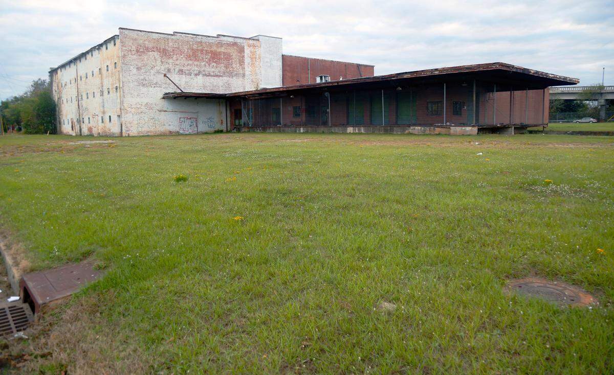 The Columbus Pickleball Association, a nonprofit organization, purchased this property at 1641 Third Ave. in Columbus, Georgia with the intent of building Columbus’ first pickleball facility on the site. 11/18/2024