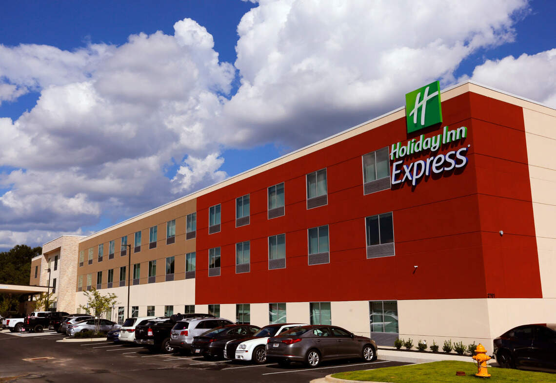 Holiday Inn Express opens a new hotel in Columbus, Georgia | Columbus