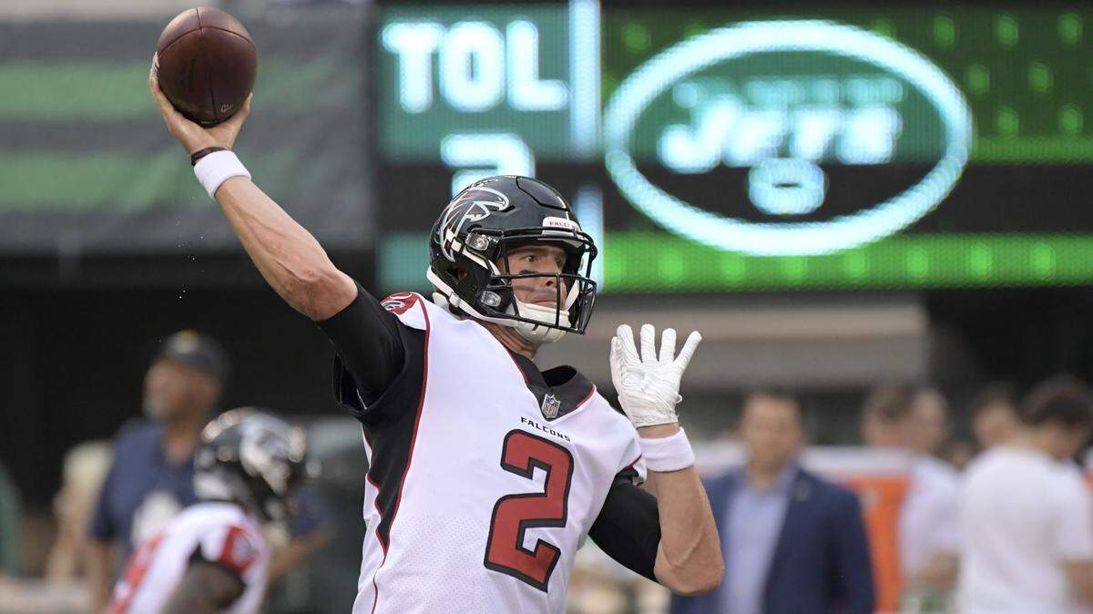 Atlanta Falcons quarterback Matt Ryan (2) warms up before a preseason NFL football game against the New York Jets Friday, Aug. 10, 2018, in East Rutherford, N.J.