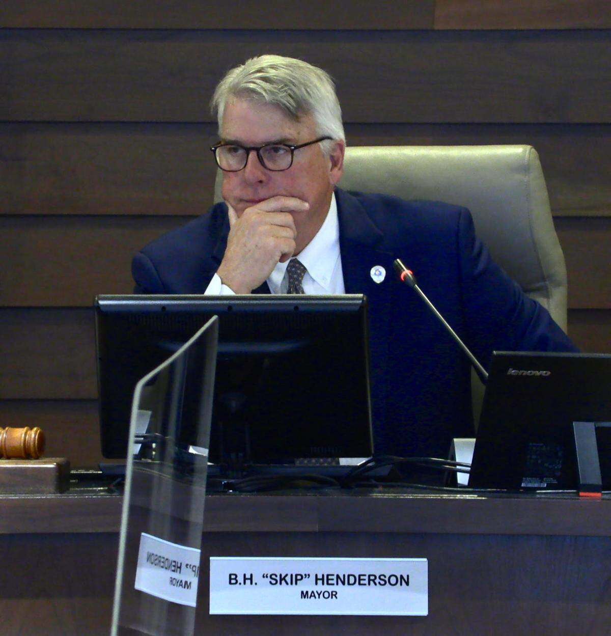 Columbus Mayor Skip Henderson presides at the Columbus Council meeting.