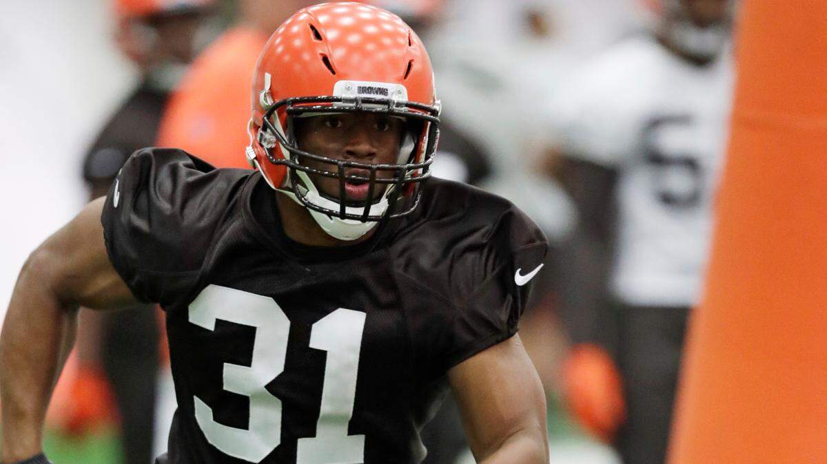 Cleveland Browns running back Nick Chubb runs a route during rookie minicamp at the NFL football team's training camp facility, Friday, May 4, 2018, in Berea, Ohio