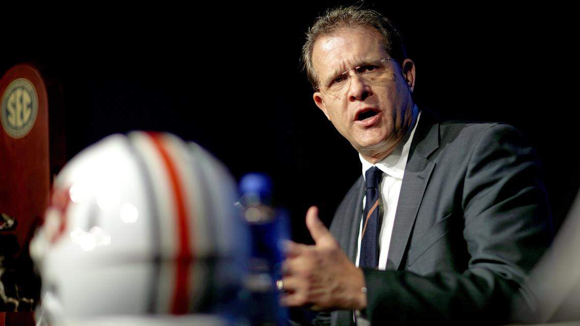 What to look for in the Auburn quarterback battle this fall