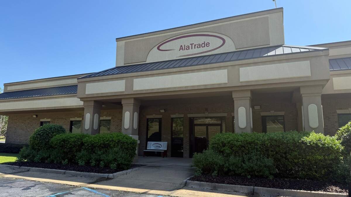 AlaTrade Phenix City, AL, poultry plant lays off 165 employees ...