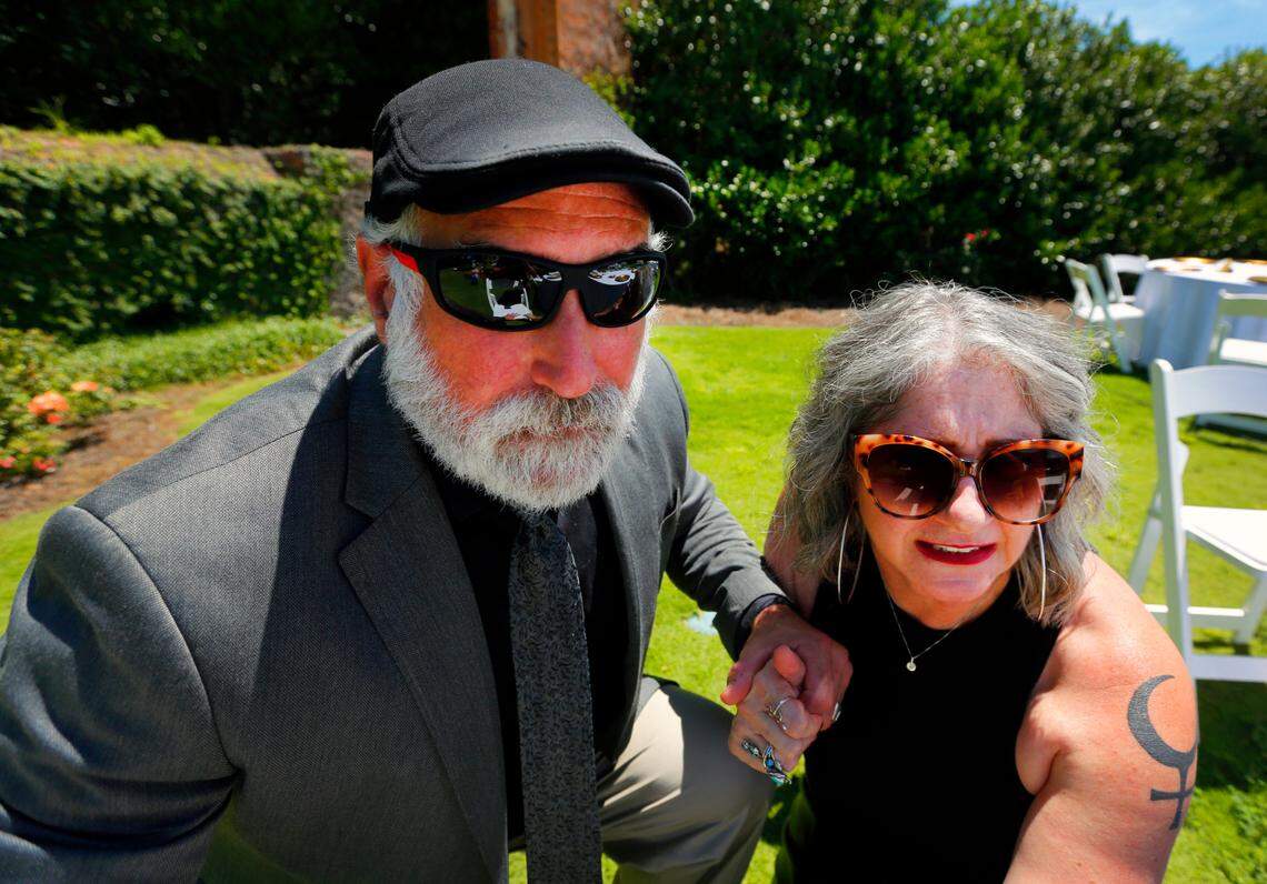 Kannon Haskins, left, and Ledger-Enquirer reporter Sundi Rose pose for a photo during a break in the filming Monday afternoon of “Razor’s Edge” at the Bill Mill Event Center in Columbus, Georgia. 07/10/2024