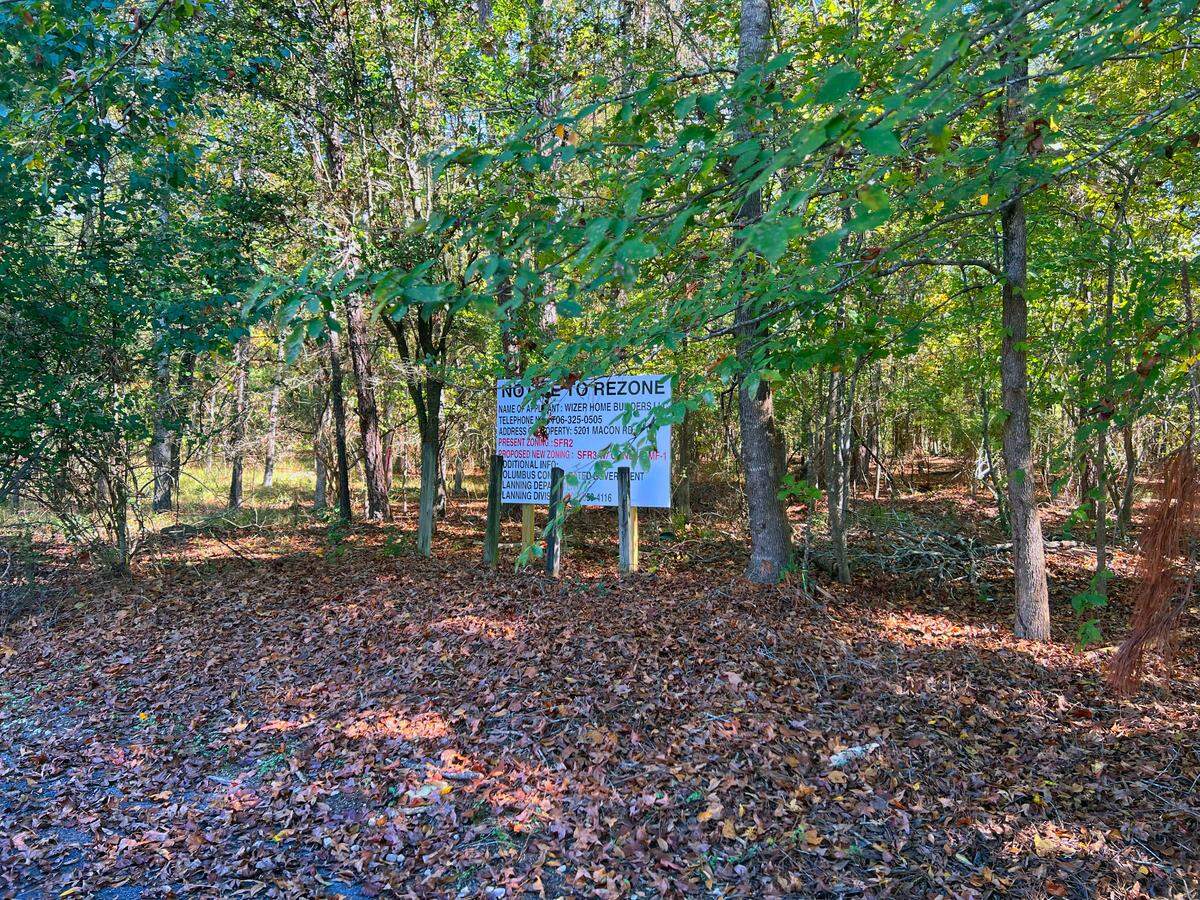 Wizer Home Builders LLC is requesting the property at 5201 Macon Rd. in Columbus be rezoned.