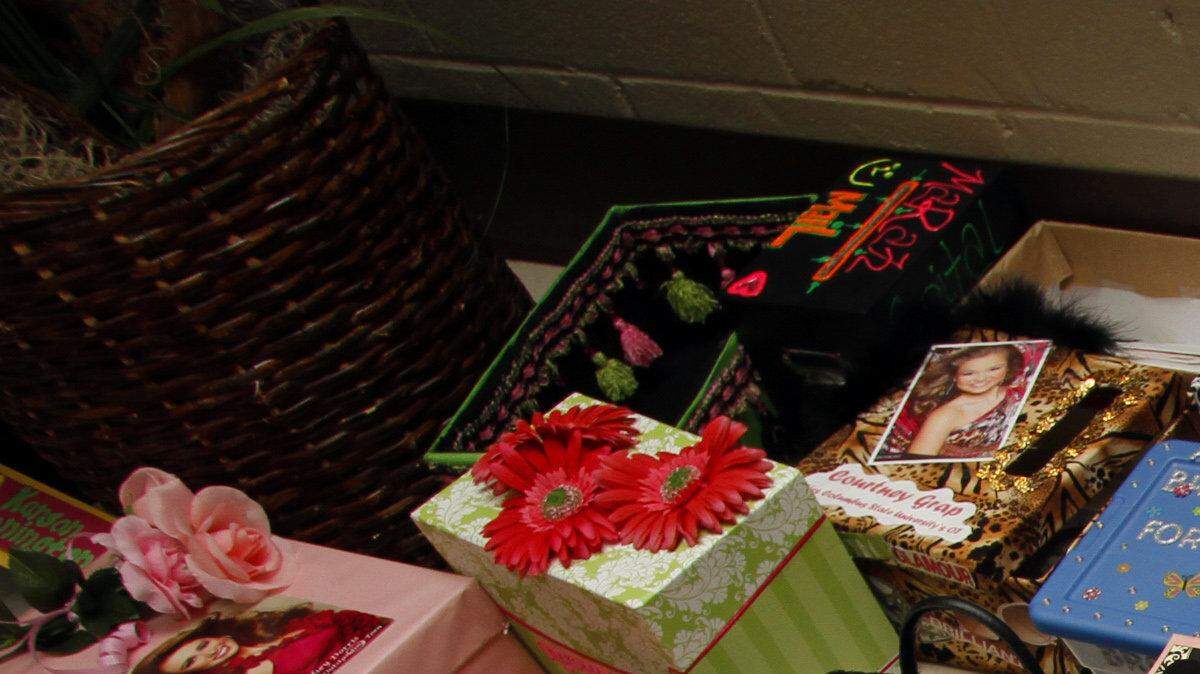 Joe Paull jpaull@ledger-enquirer.com
Each of the Miss Outstanding Teen contestants also have gift boxes for letters and cards sent by family and friends. Its part of a yearly tradition for the Miss Georgia contestants to receive gifts during the competition.