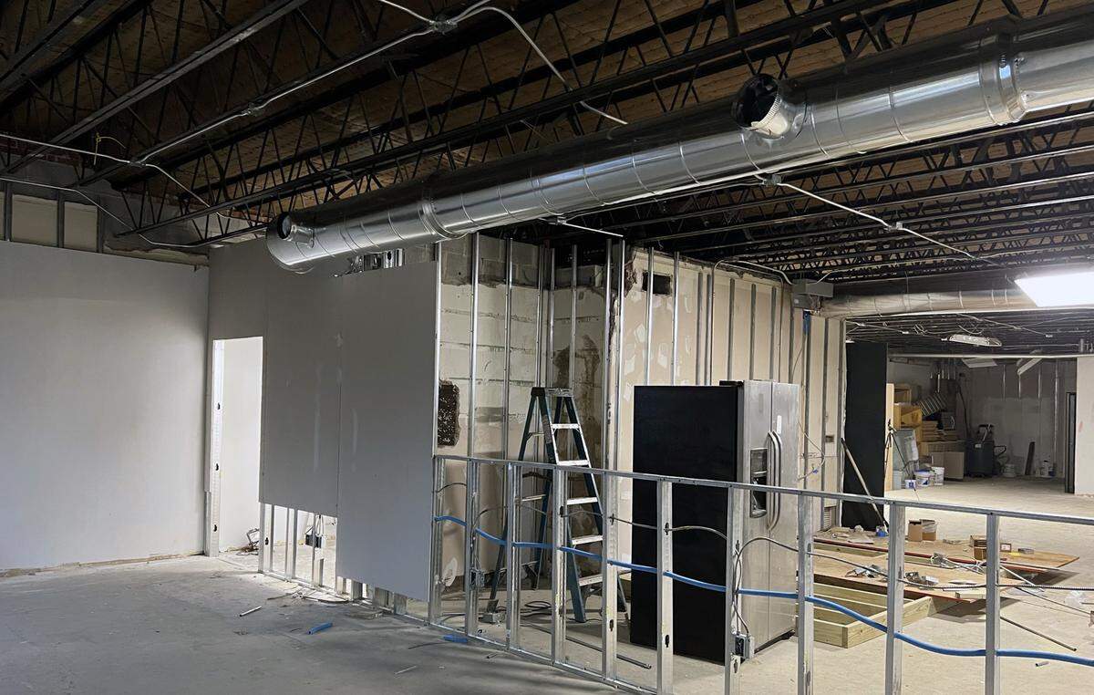 Midtown Provisions LLC, is bringing an upscale market and high-end spirits store to the Midtown area of Columbus, Georgia. Drew and Liz Godwin, along with Johnson and Crystal Trawick, are partnering to open Midtown Provisions in the summer of 2023.