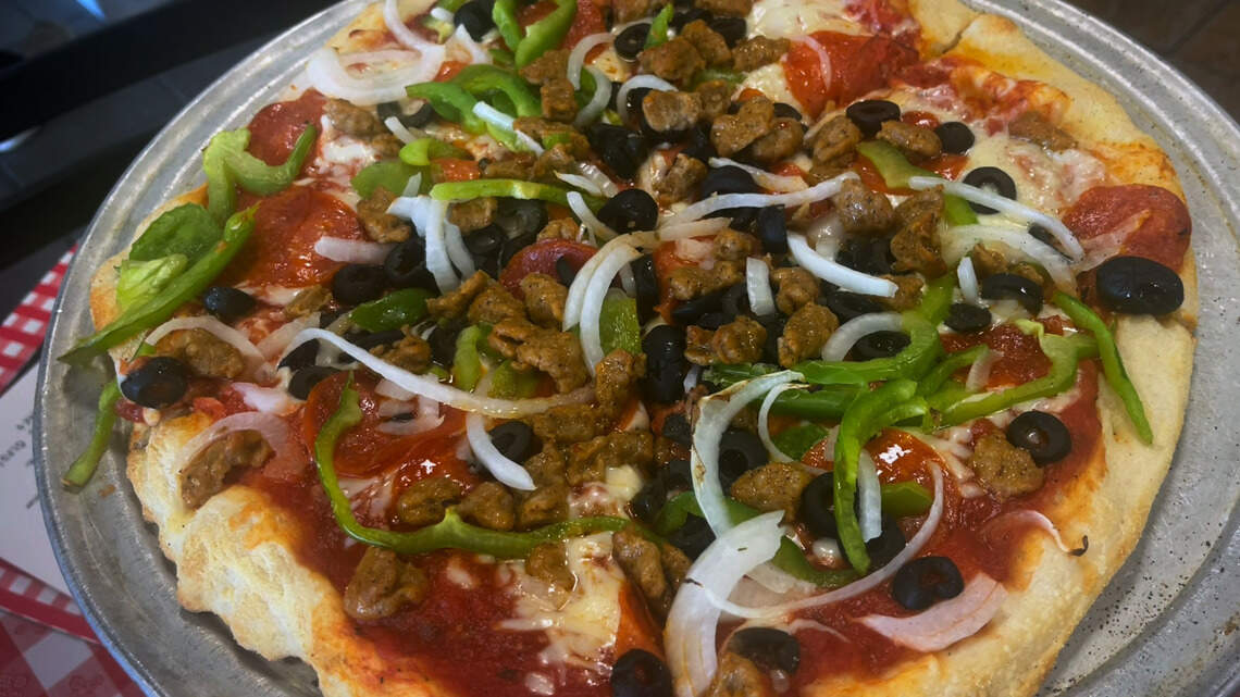 Columbus pizza restaurant up for sale two years after reopening