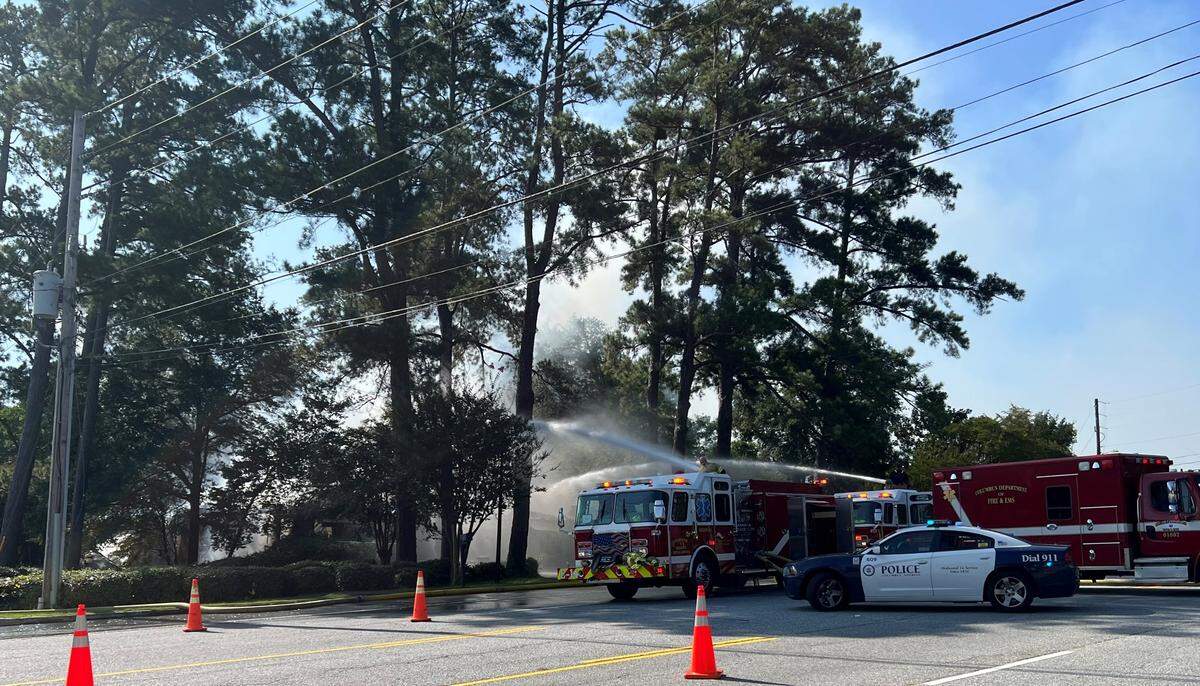Columbus Fire and EMS respond to a fire at Buckhead Steak and Wine on Sept. 14, 2022.