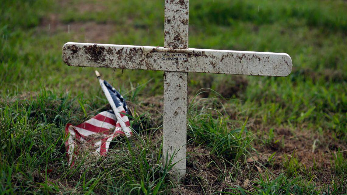 ‘This is horrible.’ Homeless veterans are being buried in paupers graves in GA city
