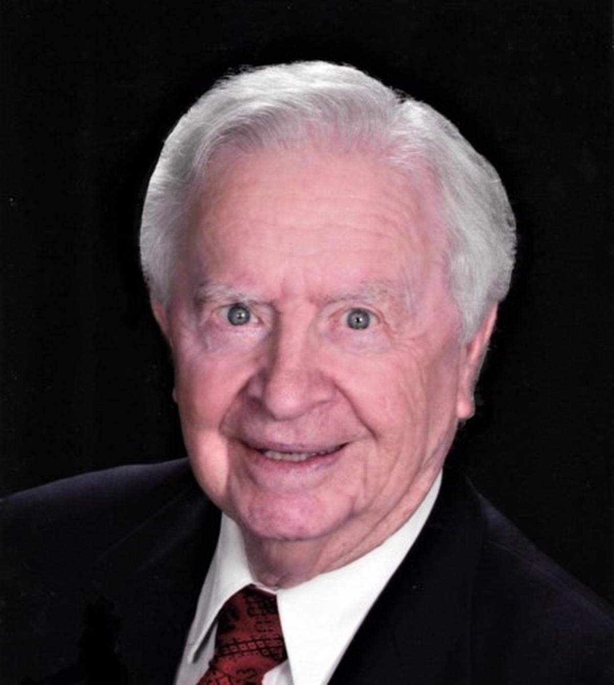 Dr. Robert Henley “Bob” Carpenter Sr.