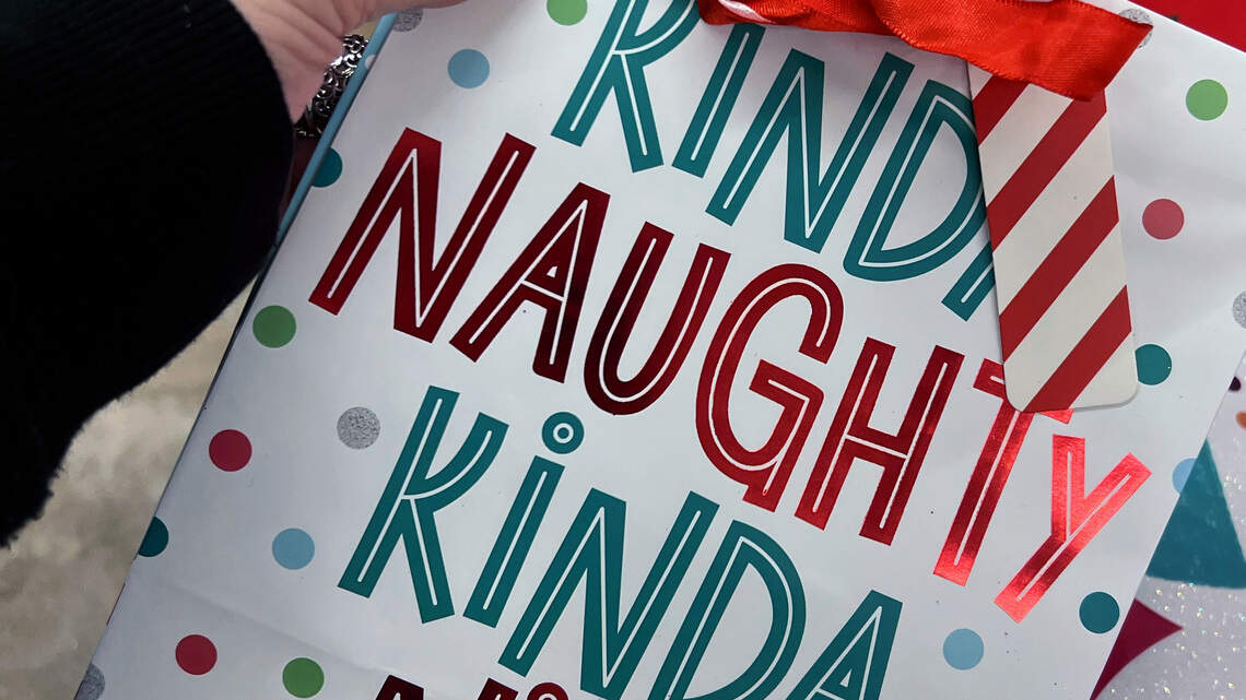 The 2025 Al Cross Christmas list of fanciful gifts for Kentucky politicians | Opinion