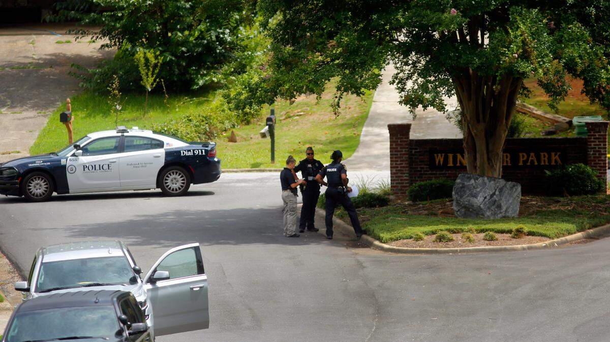 The Columbus Police Department is investigating after two people were pronounced dead Wednesday in Columbus, CPD said in a social media post. The police department’s X post stated the investigation is underway in the 5600 block of Winvelly Drive. Winvelly Drive is located near Windsor park in a residential area in northeast Columbus. 07/24/2024
