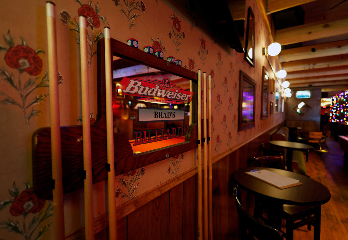 A new bar called Super Regular opened this past month in downtown Columbus. The owners describe Super Regular as a “regular old neighborhood bar” with “cold beer, cocktails and good times.”