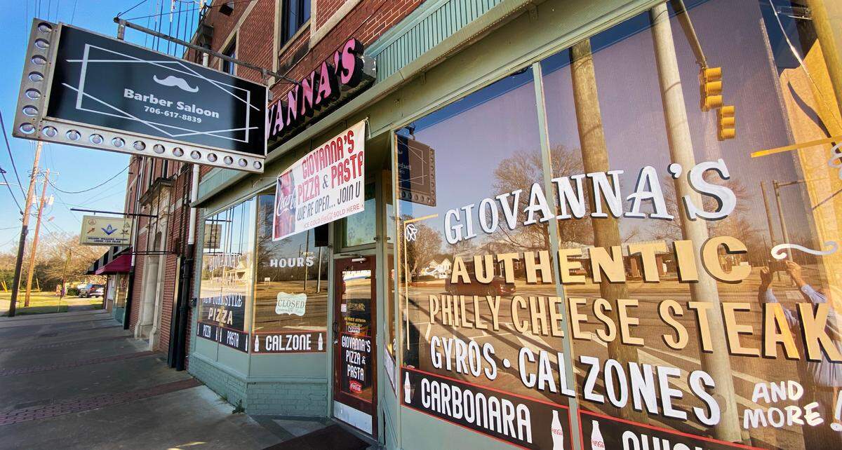 Giovanna’s Pizzaria and Restaurant has opened in Phenix City, Alabama. It’s owned by Christina Williams, who also runs a haircut salon next door, named Barber Saloon.