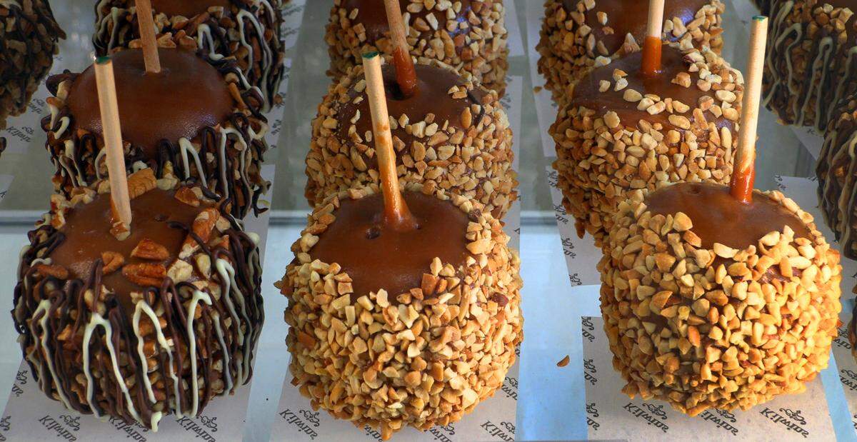 Kilwins sells a variety of caramel apples. Kilwins has opened a second location in Columbus at the Midland Commons development. 03/12/2024