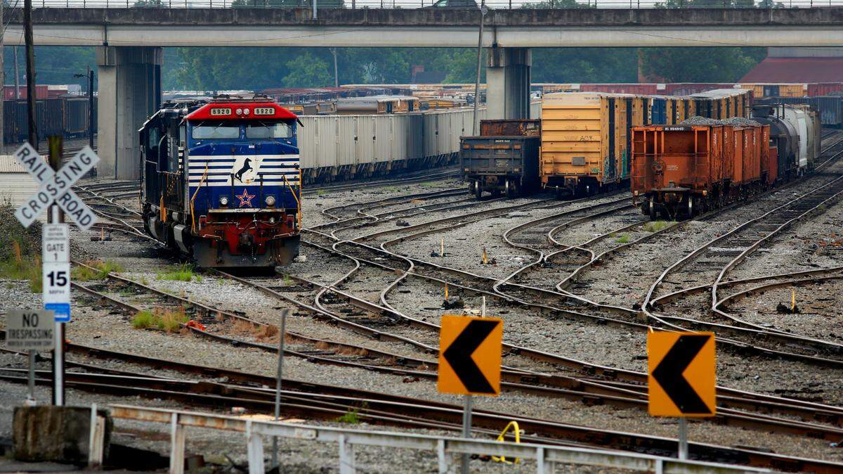 This portion of the railyard in Columbus, Georgia is near 7th Ave. and 15th Street. 05/23/2023