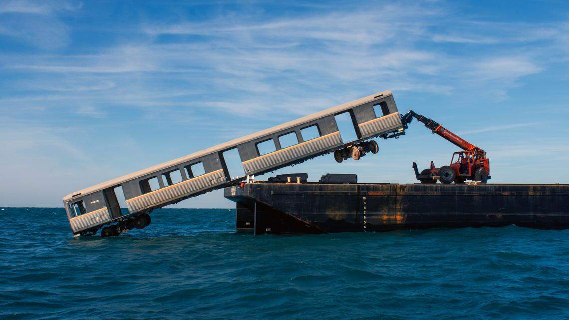 Georgia rail cars join battle tanks at ocean bottom to create artificial reefs