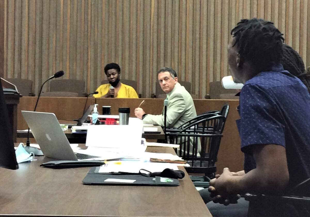 Erica Streeter identifies her brother-in-law Demetrius Johnson in court, as she testifies he fatally shot her boyfriend Jermaine Williams in a dispute over a drug deal.