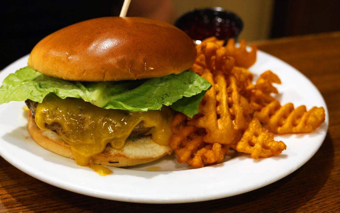 The Cannon Cheese Burger is 10 ounces of black angus beef and served with a choice of Swiss, cheddar or provolone cheese. It’s served on a brioche bun. Ledger-Enquirer reporter Sundi Rose got it with Sunspots.
