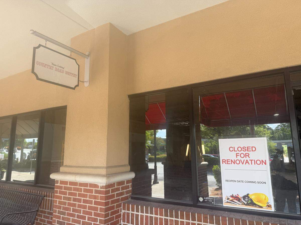 Country Road Buffet, 2509 Airport Thruway in Columbus, pictured May 21, 2026., has temporarily closed for expansion, according to a notice posted on the restaurant’s door.