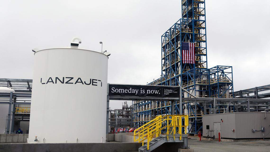 World’s first sustainable jet fuel plant opens in Georgia. What it means for climate change