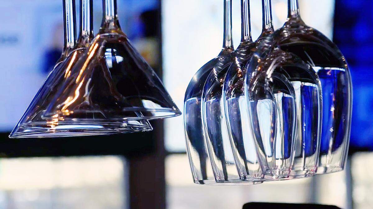 Grabbing a cocktail in Columbus, Georgia, this New Year’s Eve depends on where you go, and when. A mix of state and local law dictates when and where alcohol can be served on a Sunday in Columbus.