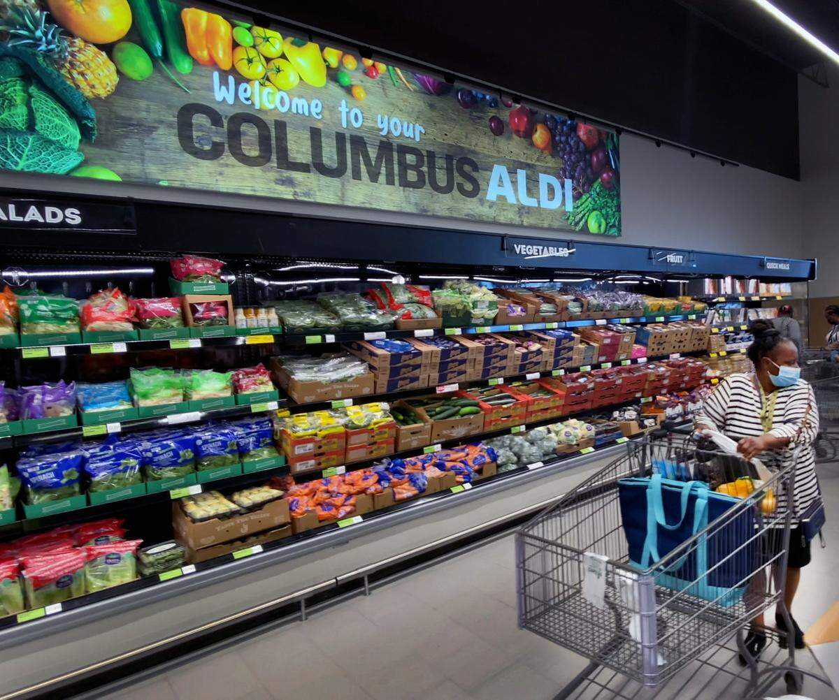 Columbus’ second ALDI grocery store, located at 3200 Macon Road, opened Aug. 4, 2022 after a brief ceremony and ribbon-cutting ceremony. 08/04/2022