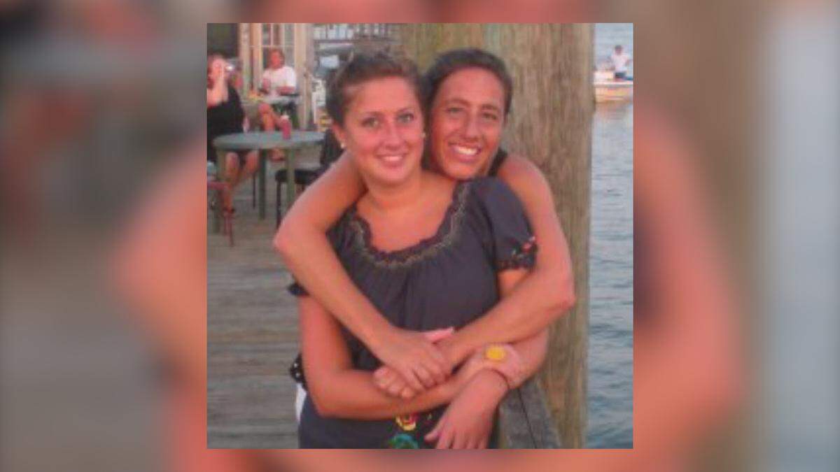 Kelly Levinsohn (right) hugs her friend of 10 years Staci Warman. Warman said Levinsohn was “the best friend anybody really could ever have.”