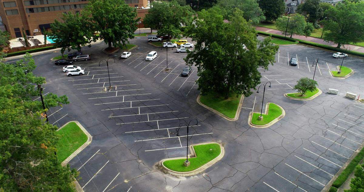 There’s a proposal to build a new parking deck in this surface parking lot adjacent to the Columbus Marriott at 800 Front Ave. in Columbus, Georgia.