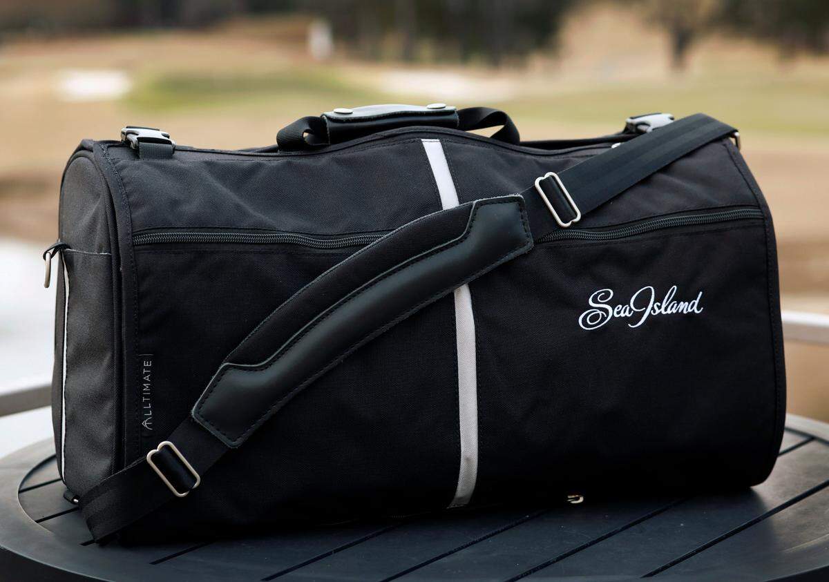 Rashmi J. Hudson, inventor and founder of Alltimate, designed and created this 3-in-1 luggage. It includes a garment bag, duffle bag, multi-function day pack. It also includes a comfort strap. 1/20/2023