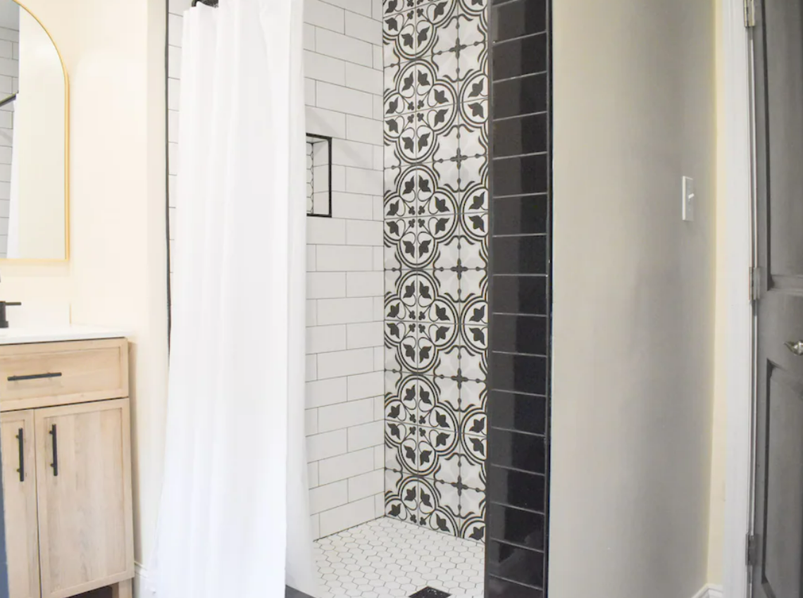 A neutral bathroom to set the mood.