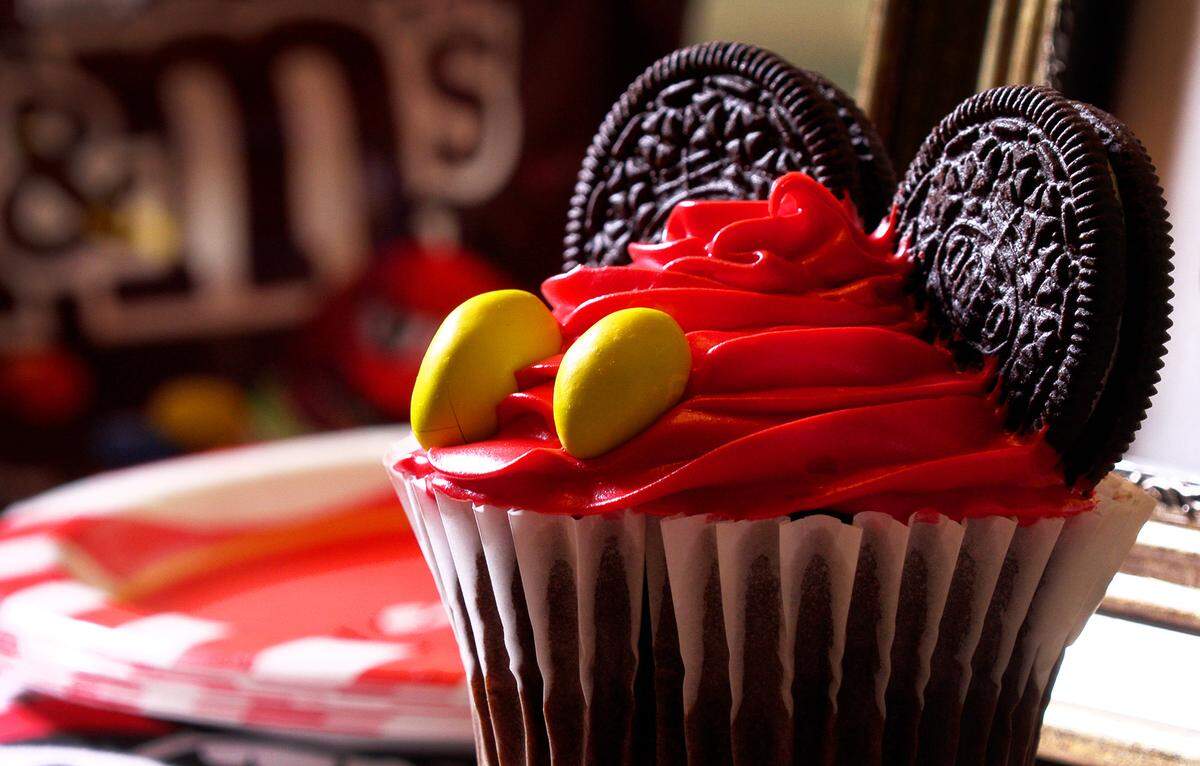 Gabrielle Williams of Columbus, Georgia is the creator of the original Disney Movie Food Series on popular social media platform TikTok. These are her cupcakes inspired by Mickey Mouse.