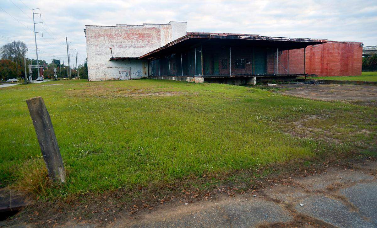 The Columbus Pickleball Association, a nonprofit organization, purchased this property at 1641 Third Ave. in Columbus, Georgia with the intent of building Columbus’ first pickleball facility on the site. 11/18/2024