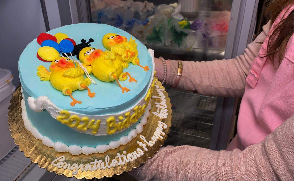 Columbus Corner Bakery in Columbus, Georgia is continuing to take orders for custom cakes. 01/09/2024