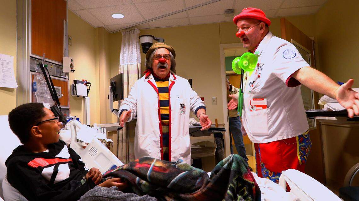 Not-scary hospital clowns come to Columbus to turn frowns upside-down