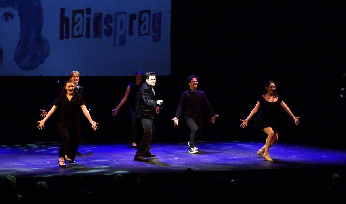 Columbus theater fans received a sneak peek at the Springer Opera House’s upcoming season Thursday evening. The 155th season announcement gala, an invitation-only event, included preview performances from some of the upcoming shows at the historic State Theater of Georgia. 03/27/2025