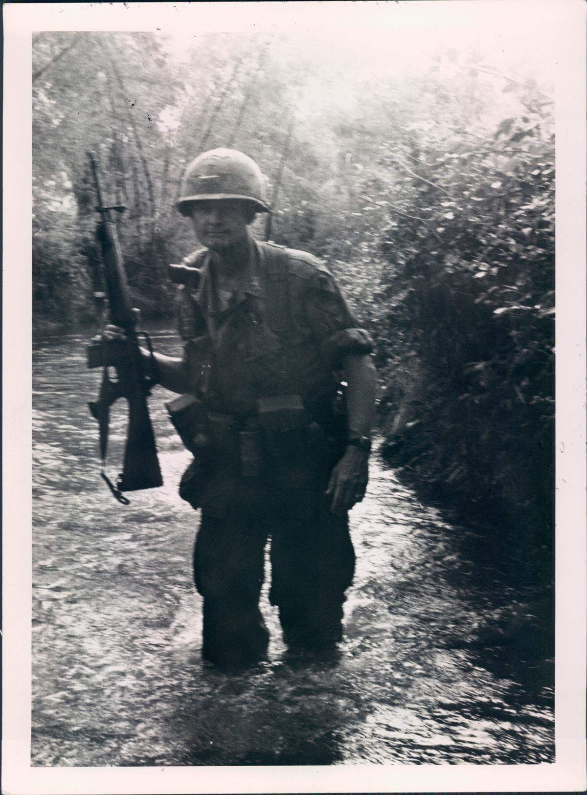 Col. Hal Moore moves to join troops under fire at Landing Zone 4 during the Bong Son campaign in 1966.
