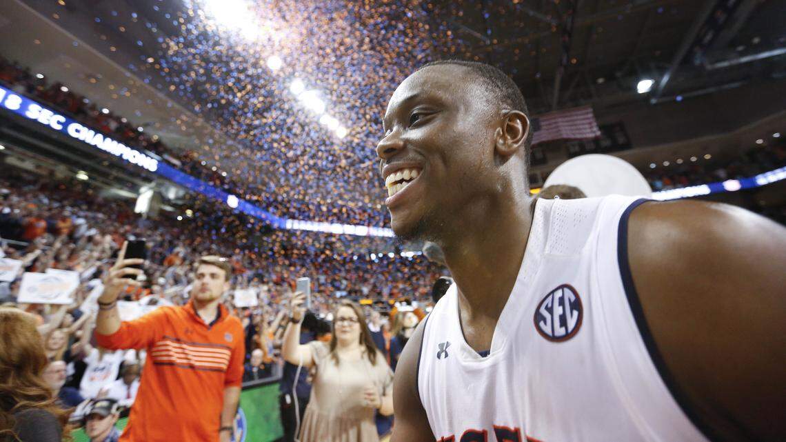 Auburn basketball's leading scorer is transferring to this school