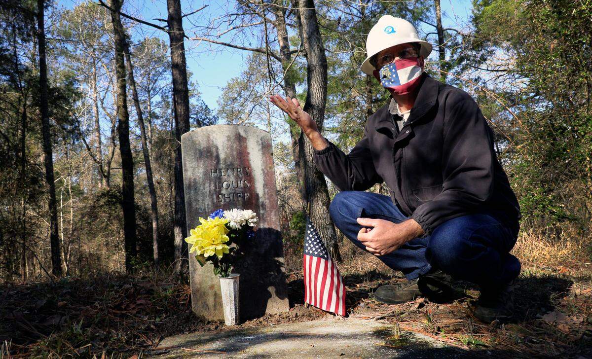 Dan Bruner answers questions about the Shippey Cemetery in Columbus, Georgia in early 2021.