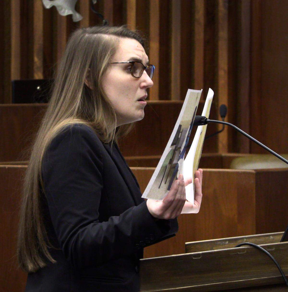 Prosecutor Meghan Bowden makes her closing argument to the jury Friday afternoon. 01/06/2023